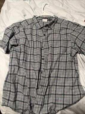 Columbia Men's Blue Gray Plaid Short-Sleeve Button-Down Shirt